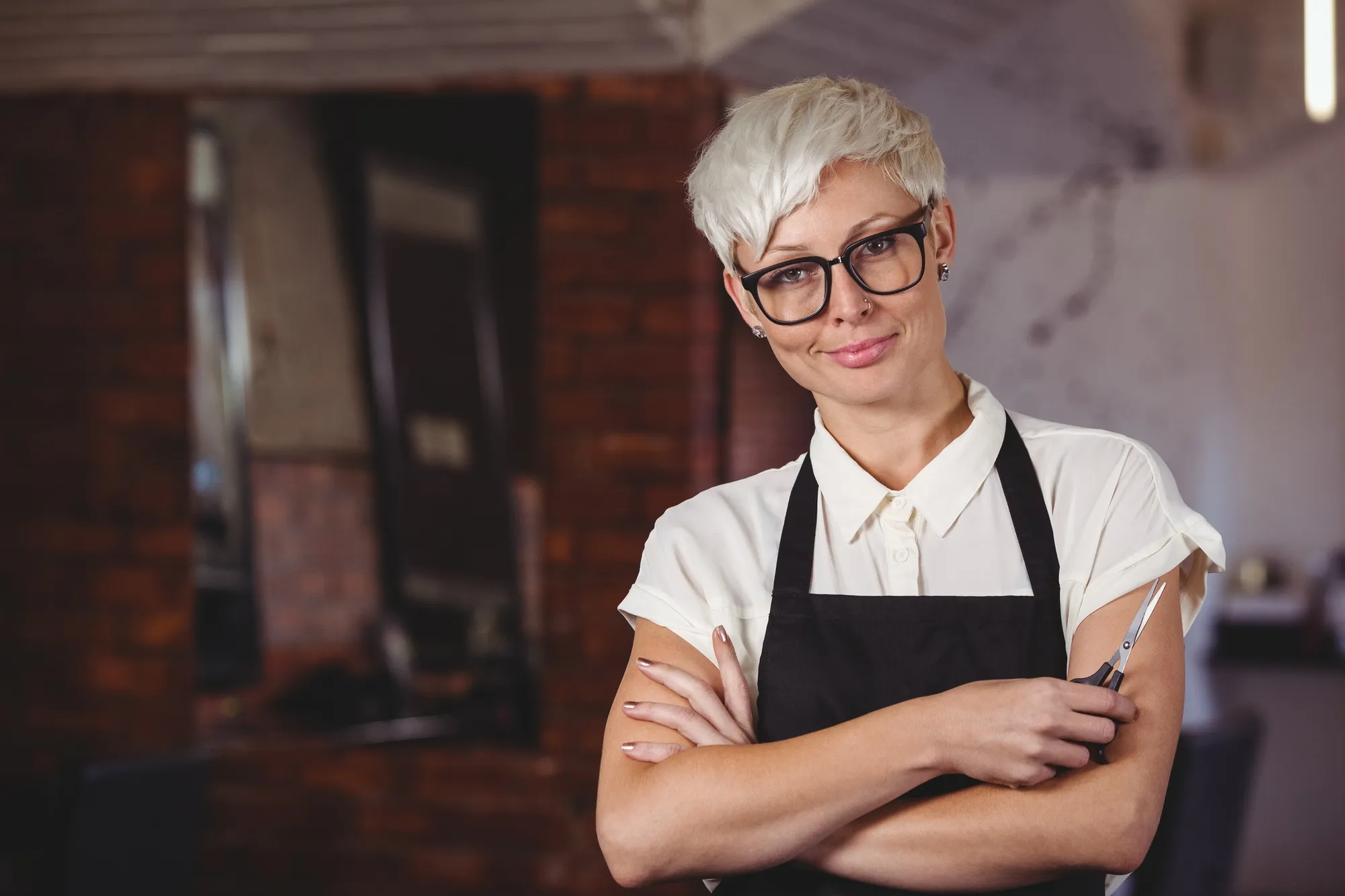 Как использовать отзывы и рейтинги клиентов для улучшения репутации вашей парикмахерской Как использовать отзывы и рейтинги клиентов для улучшения репутации вашей парикмахерской