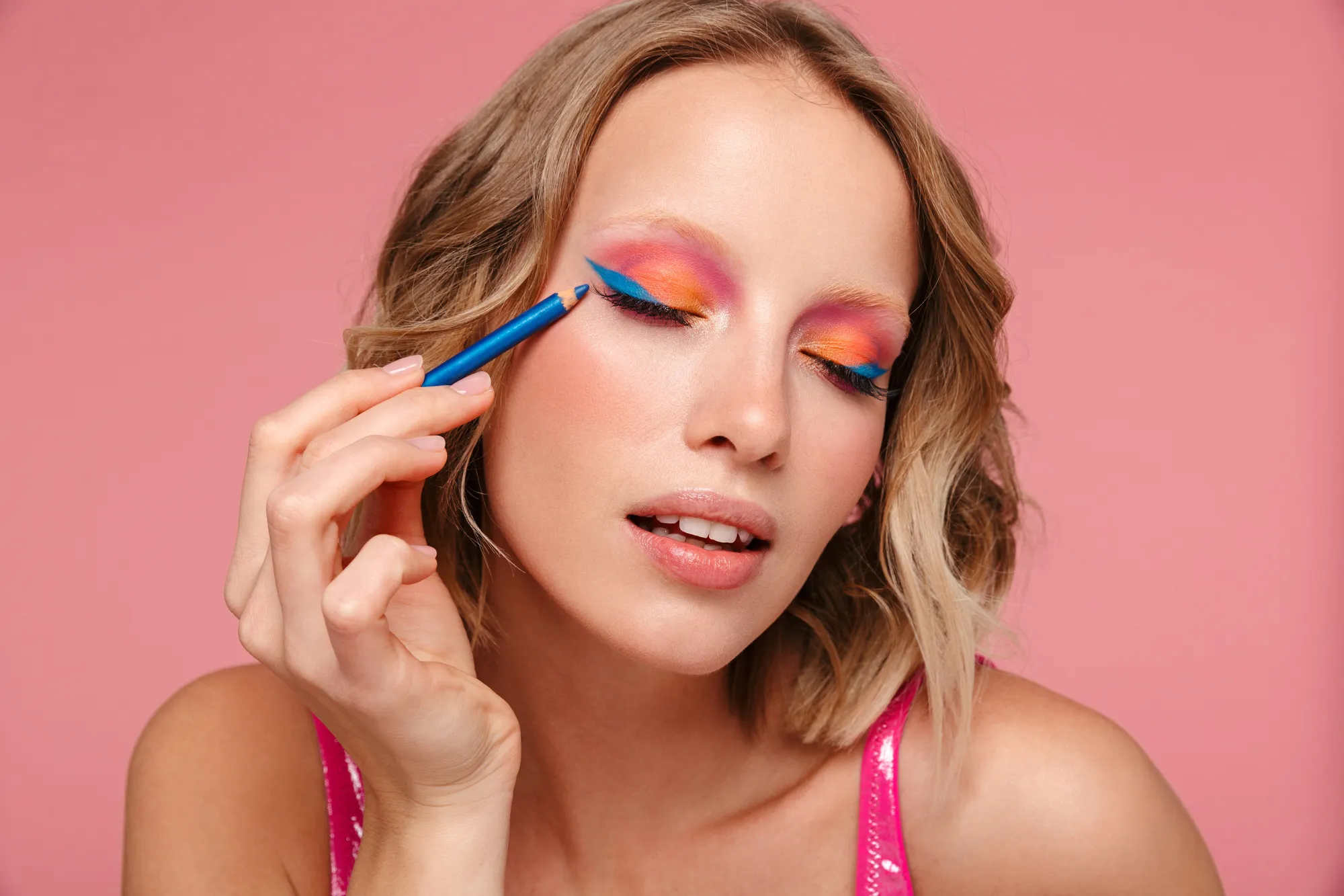 Тренды в макияже: актуальные стили и цветовые решения