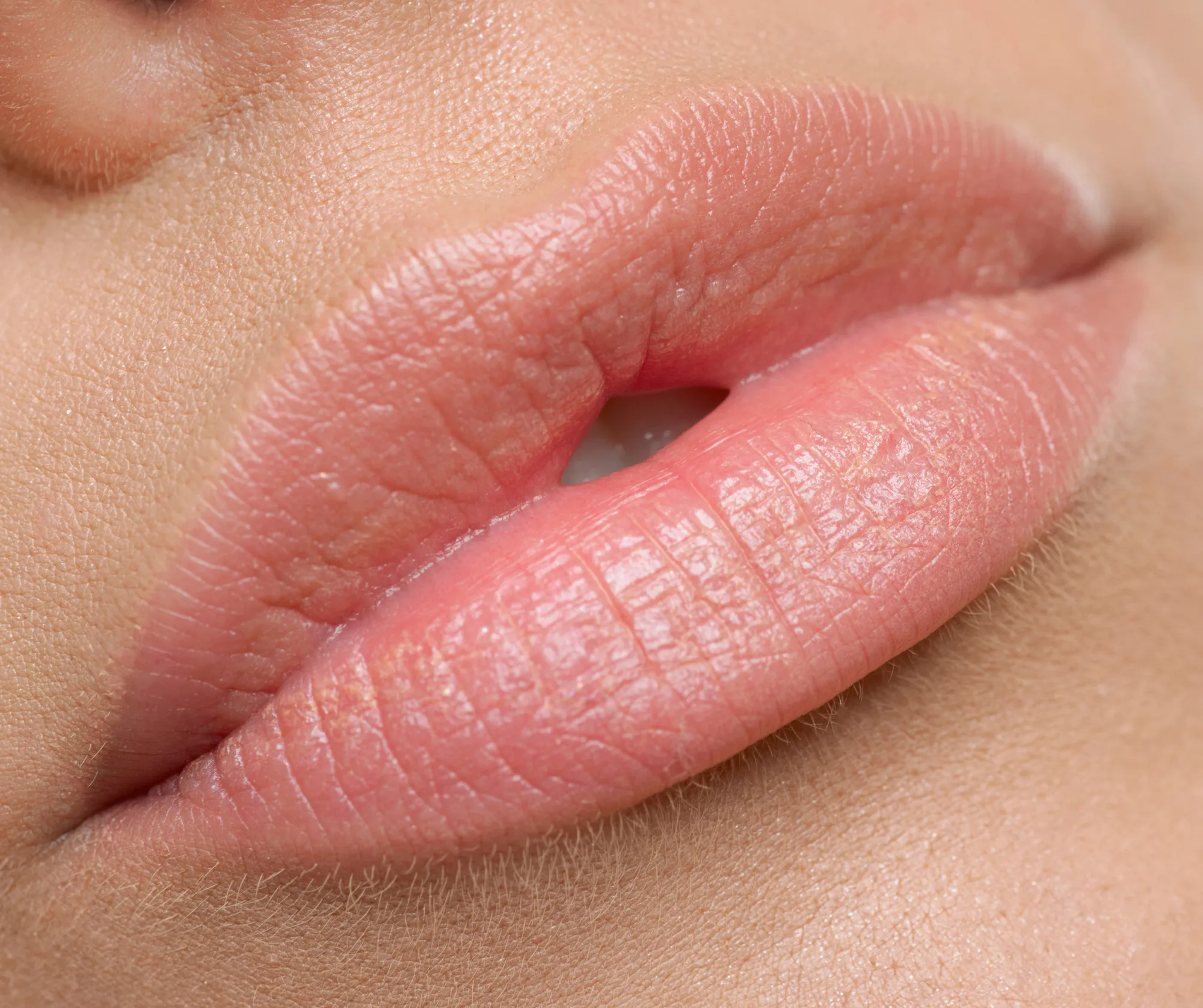 Правила гигиены для губ: Как обеспечить чистоту и здоровье кожи в этой чувствительной области