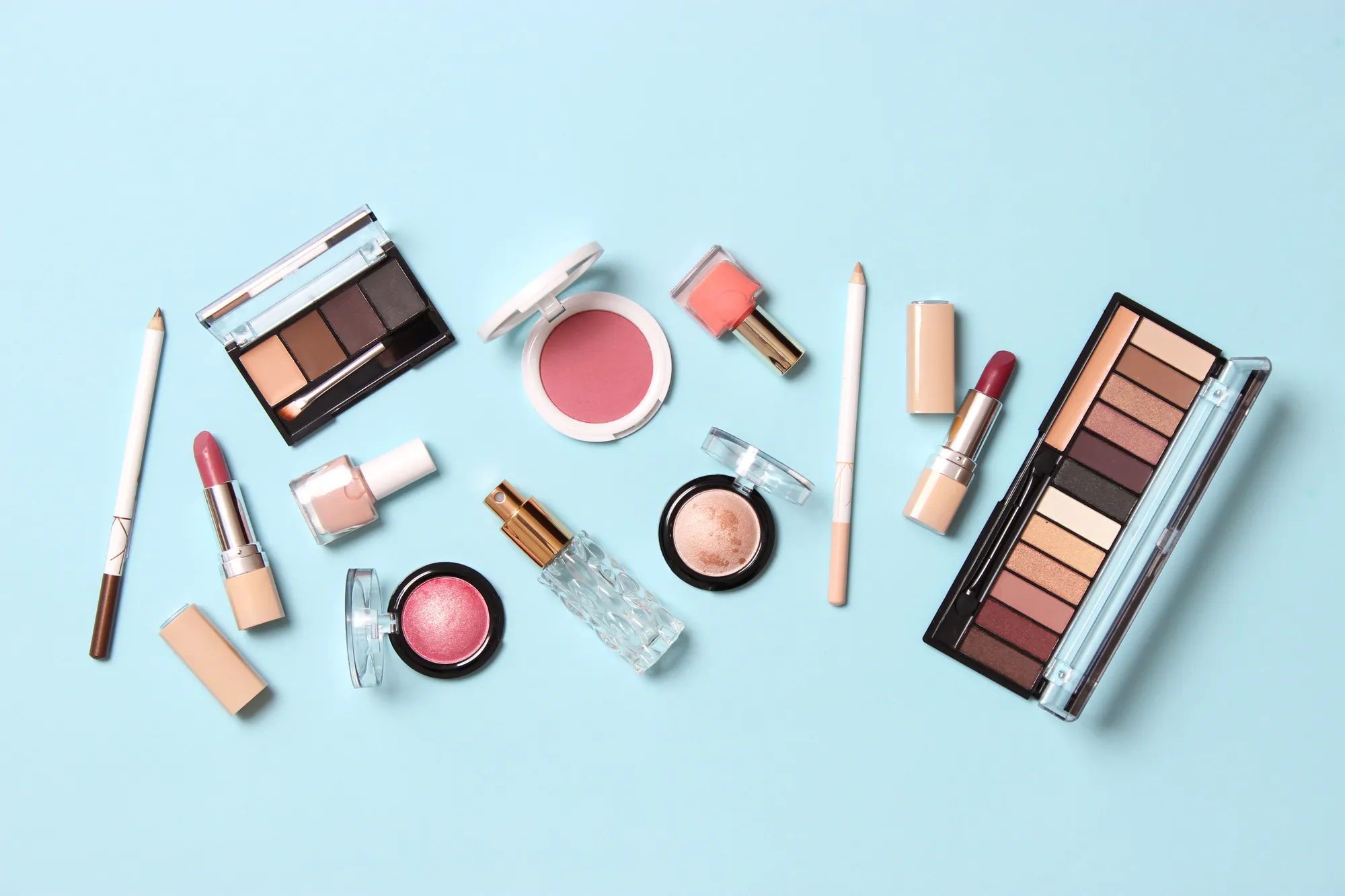 Тренды в мире макияжа: Как быть в курсе новых стилей и техник