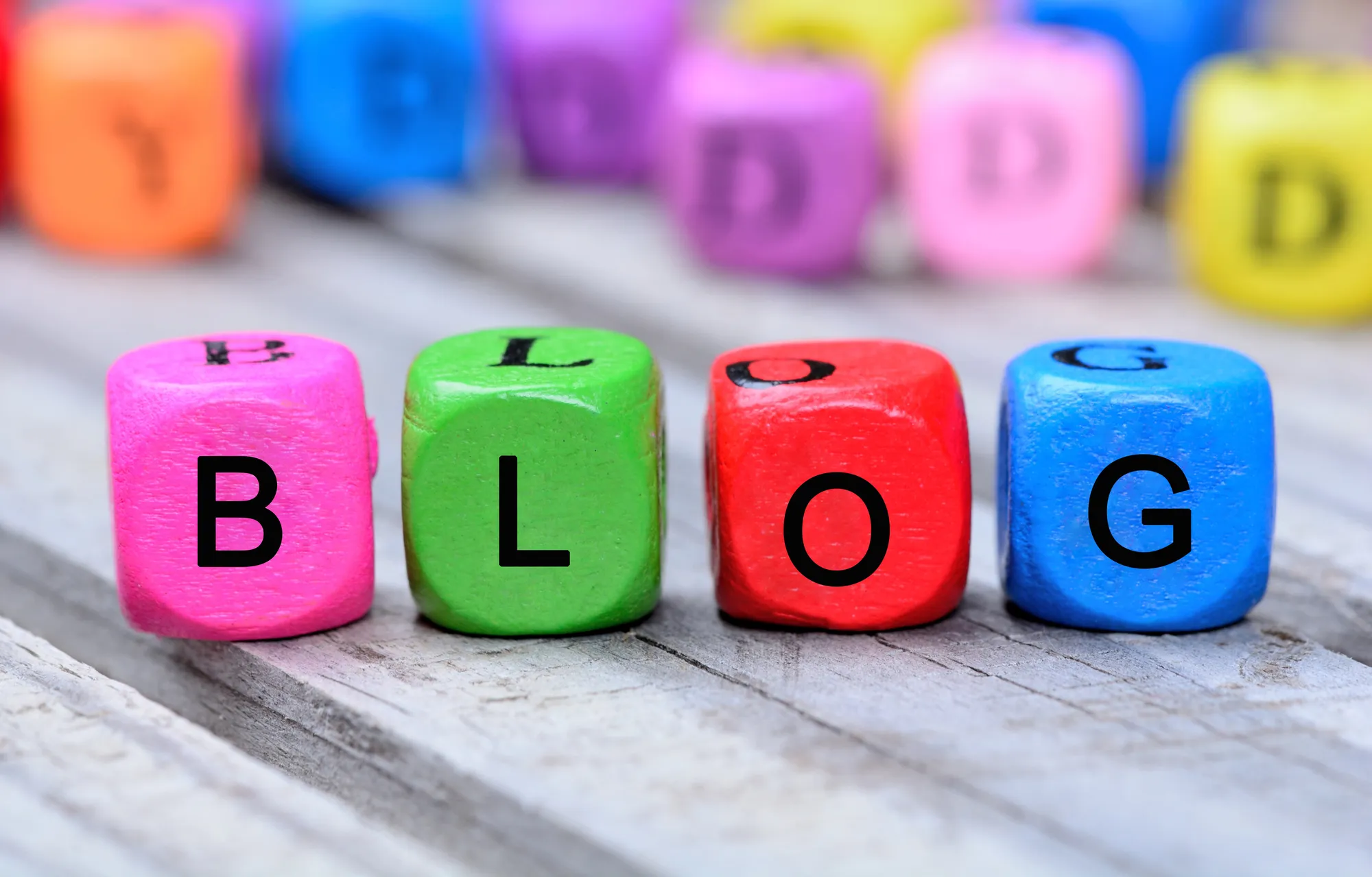 Как использовать блоги и публикации на сайте для привлечения и удержания аудитории